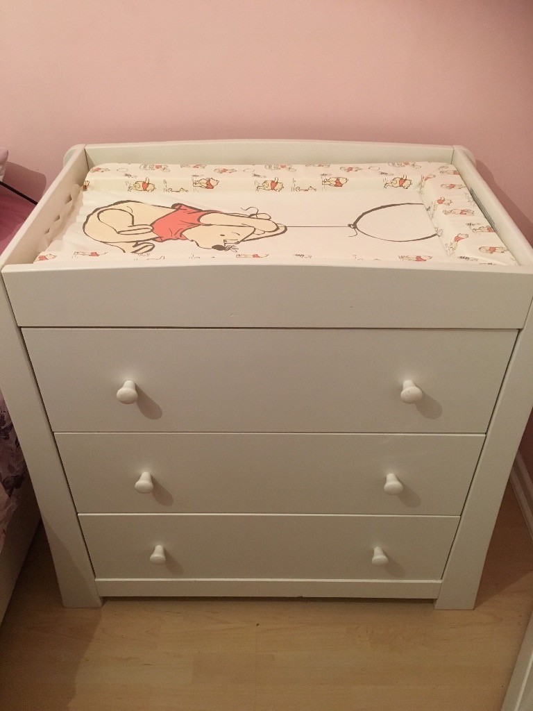 winnie the pooh changing unit